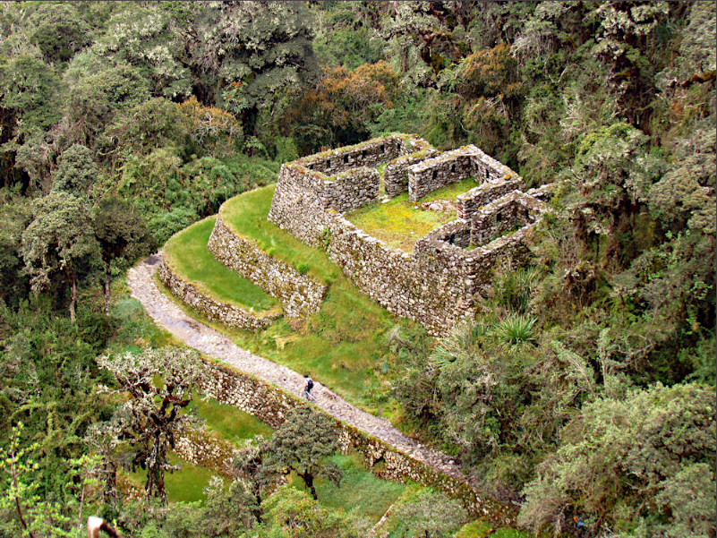 Tambo de Qunchamarka sur le Chemin de l'Inca au Machu Picchu
